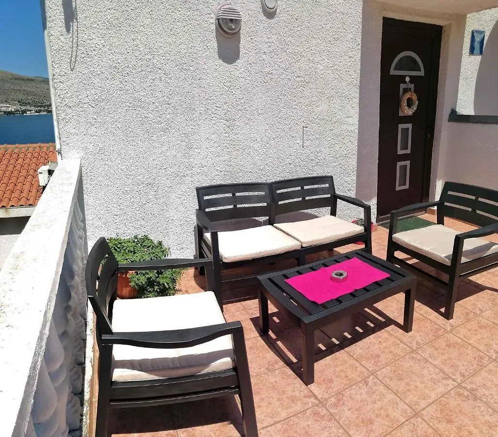 1 Bedroom Amazing Apartment In Trogir