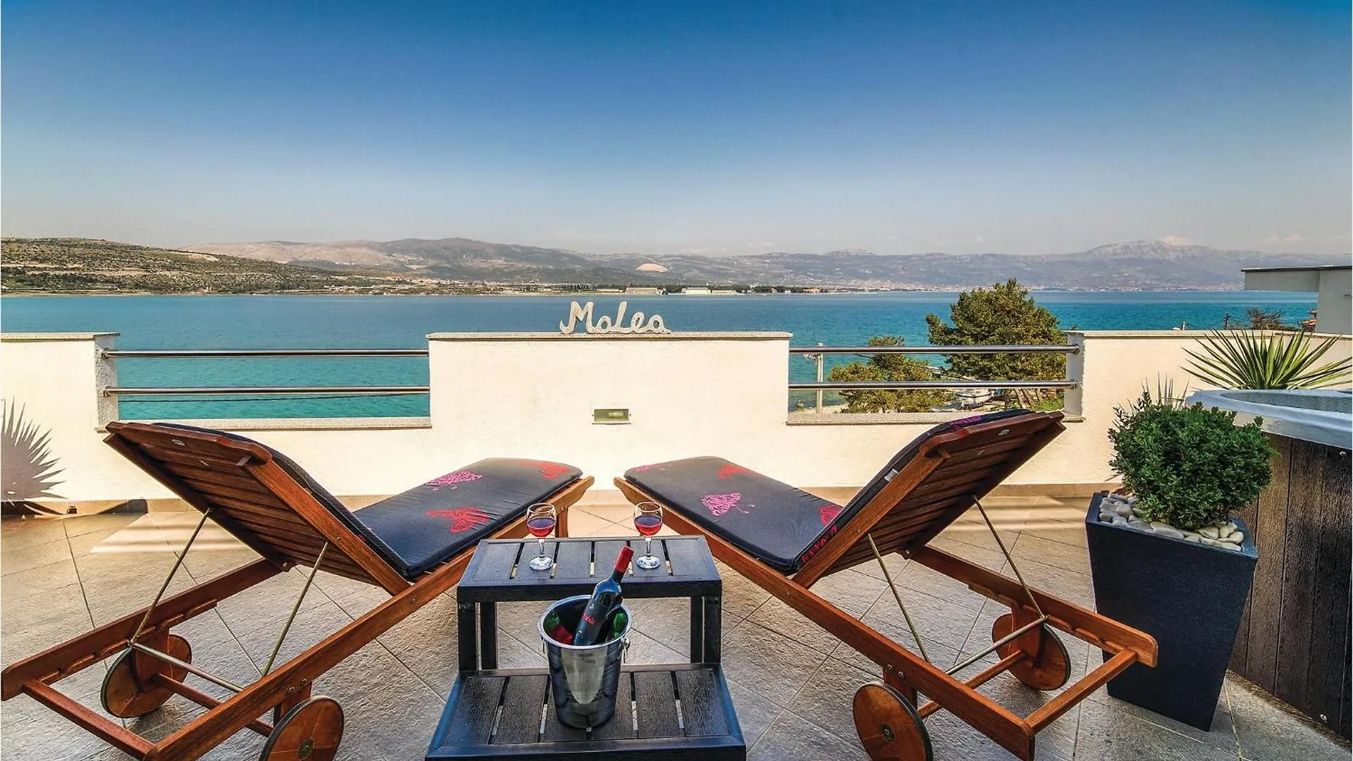 1 Bedroom Amazing Apartment In Trogir